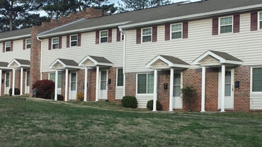 London Townhomes in Atlanta, GA - Foto de edificio