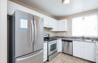 4026 S Fundy Way in Aurora, CO - Building Photo - Building Photo