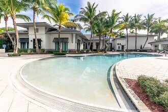 The Hamptons at Palm Beach Gardens Apartments in Palm Beach Gardens, FL - Building Photo - Building Photo