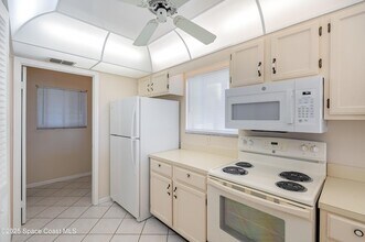 3799 S Banana River Blvd, Unit 1001 in Cocoa Beach, FL - Foto de edificio - Building Photo