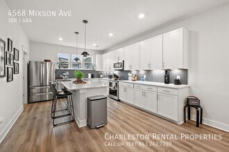 4568 Mixson Ave in North Charleston, SC - Building Photo - Building Photo