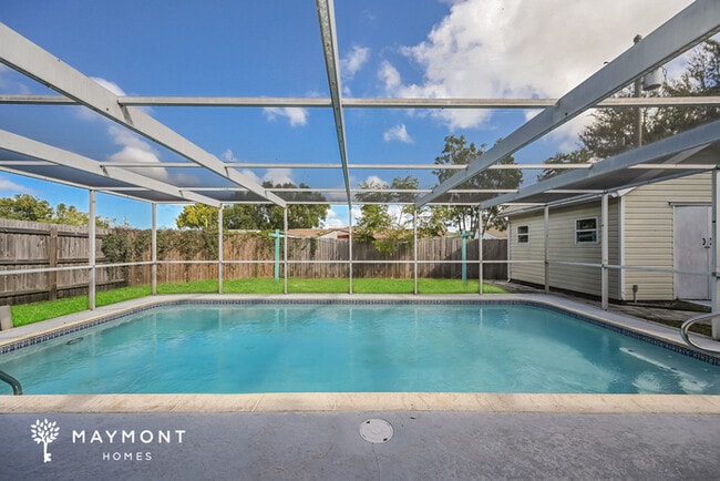 5041 Fitchburg Dr in Holiday, FL - Foto de edificio - Building Photo