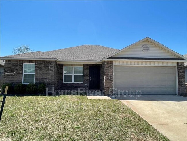 property at 1504 Sandstone Dr