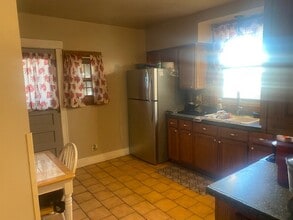 554 N Long Ave, Unit 2nd Floor in Chicago, IL - Foto de edificio - Building Photo