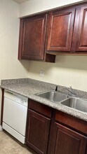 4981 River Glen Dr in Las Vegas, NV - Building Photo - Building Photo