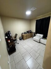 879 N Mountain View Ave, Unit 2 in San Bernardino, CA - Building Photo - Building Photo