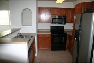 8550 Touchton Rd, Unit 0631 in Jacksonville, FL - Foto de edificio - Building Photo