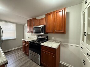 121 Donnelly Dr in Anderson, IN - Building Photo - Building Photo