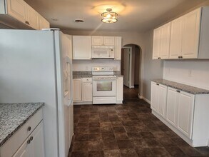 11837 Robinwood Dr in Hagerstown, MD - Building Photo - Building Photo