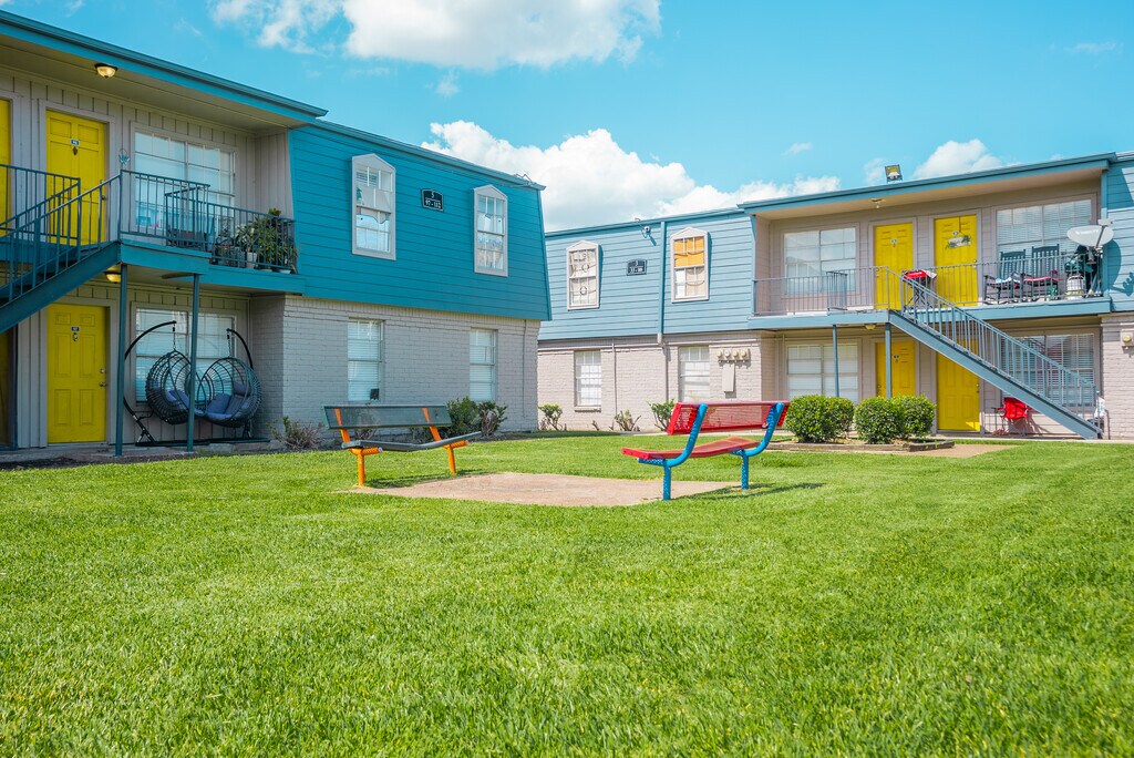 Valencia Grove Houston, TX Apartments