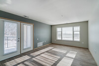 Edison Apartments in Roseville, MN - Building Photo - Building Photo