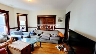 89 Winthrop St in Medford, MA - Building Photo - Building Photo