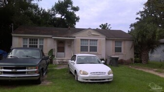711 W Hernandez St in Pensacola, FL - Building Photo