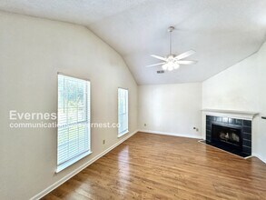 9299 Grove Manor Dr in Memphis, TN - Building Photo - Building Photo