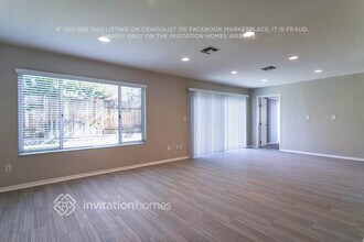 22937 Leadwell St in Los Angeles, CA - Building Photo - Building Photo