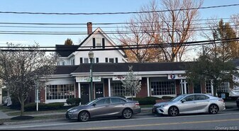 1054 Main St in Fishkill, NY - Building Photo