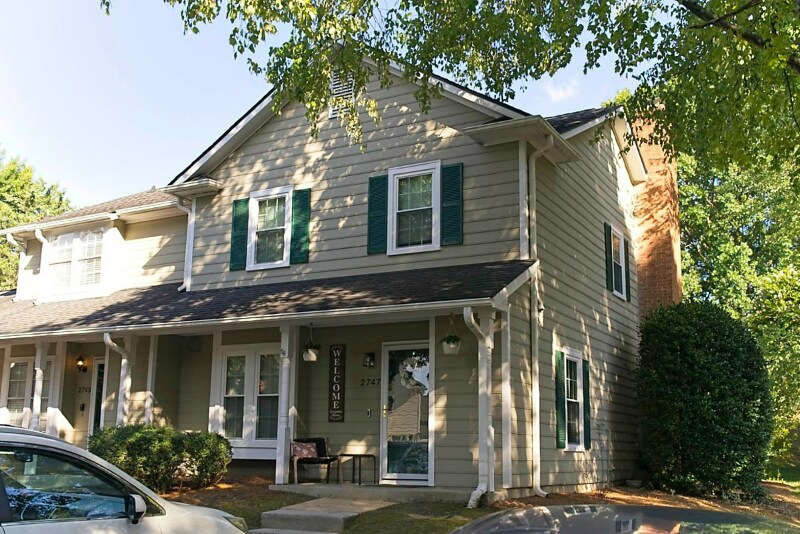 2747 Tiergarten Ln in Charlotte, NC - Building Photo