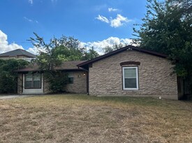 6907 Dubuque Ln in Austin, TX - Building Photo