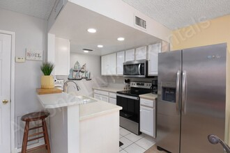 1719 Los Lagos Dr in Lake Havasu City, AZ - Building Photo - Building Photo