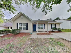 3008 Westwinds Ct in Charlotte, NC - Building Photo