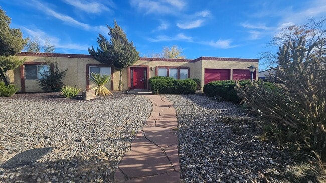 508 Cerro De Ortega Dr SE in Rio Rancho, NM - Building Photo - Building Photo