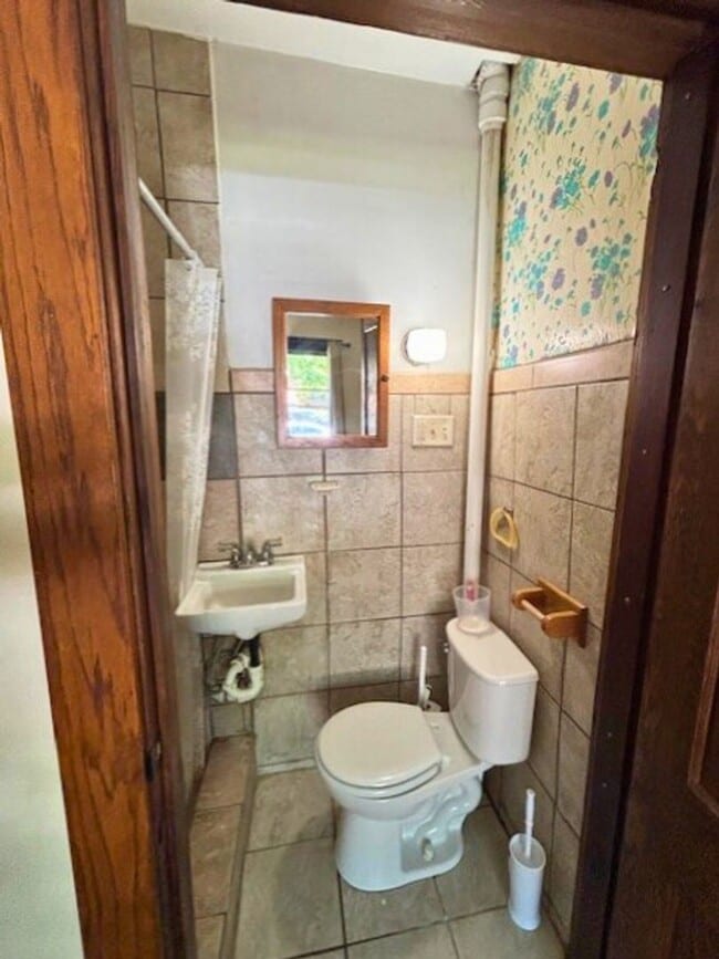 property at 216 Lafayette Ave NE