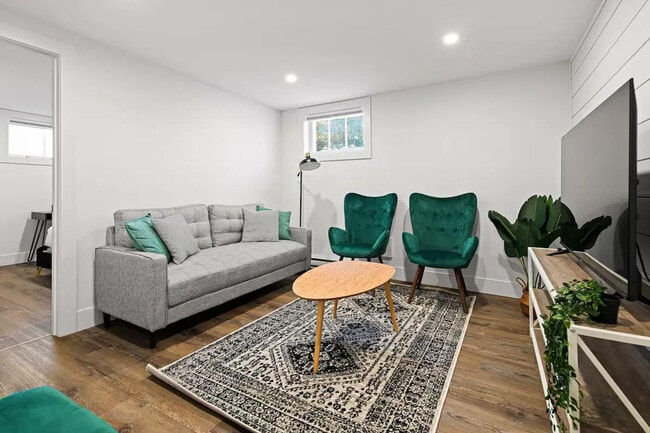 property at 147 Rue Gould