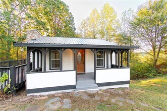 250 Nottingham Wy in Fairmount, GA - Building Photo - Building Photo