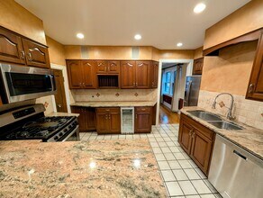 416 Yarmouth Rd in Rochester, NY - Foto de edificio - Building Photo