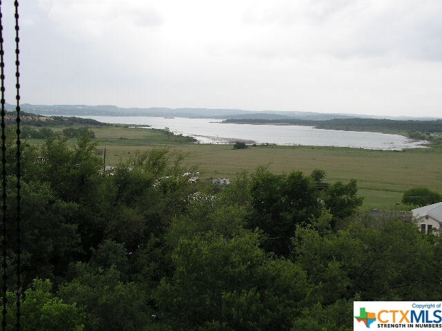 1226 Cougar Dr in Canyon Lake, TX - Building Photo