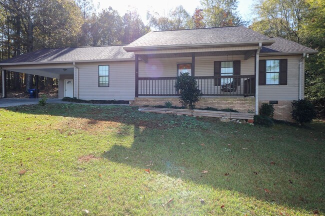 5500 Mays Bend Rd in Pell City, AL - Building Photo - Building Photo