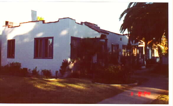 421-425 Riverdale Dr in Glendale, CA - Foto de edificio - Building Photo