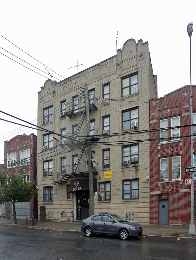 1335 Beach Ave in Bronx, NY - Building Photo - Building Photo