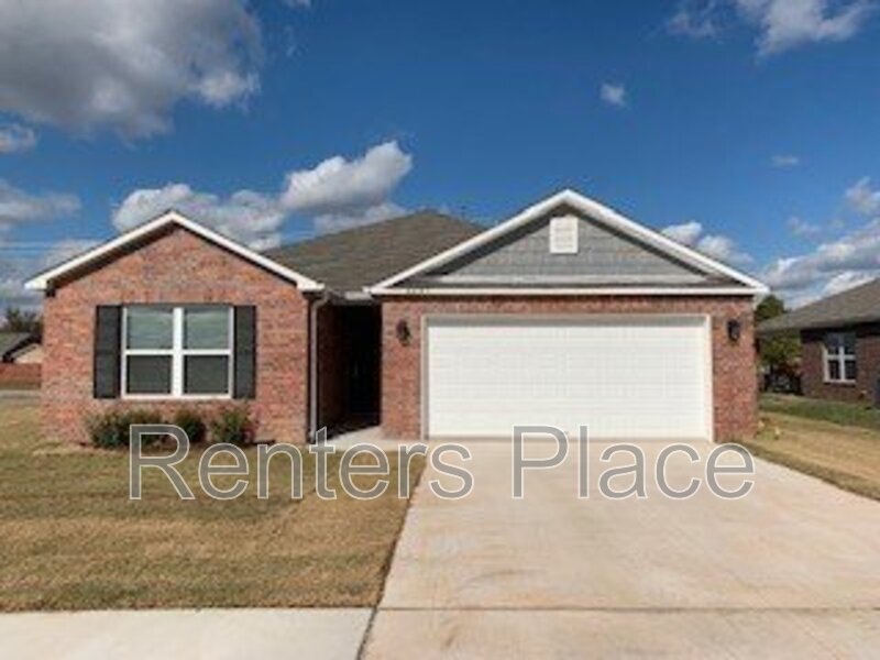 8607 E 161st Pl S in Bixby, OK - Building Photo