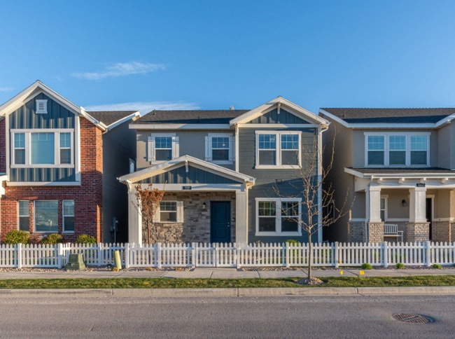 property at 3819 W Drexler Dr
