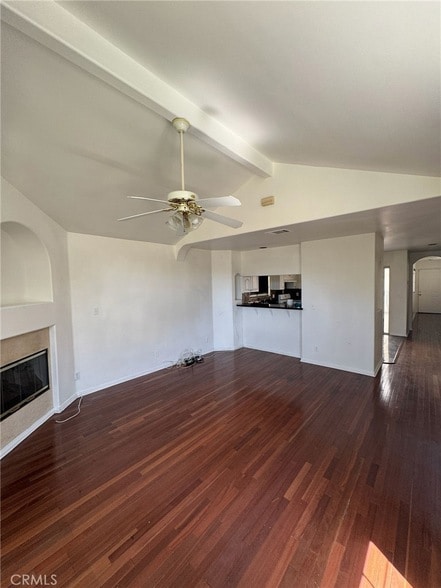 property at 639 E Lincoln St