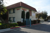 Magnolia Apartments in Riverside, CA - Building Photo - Building Photo