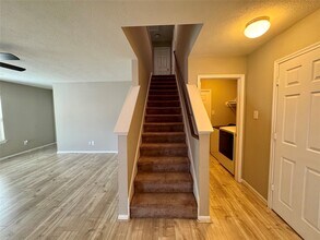 18804 Sinea Dr in Houston, TX - Foto de edificio - Building Photo