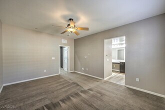 11326 Belmont Lake Dr in Las Vegas, NV - Building Photo - Building Photo