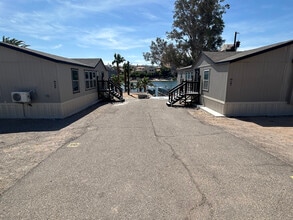 455 Moser Ave in Bullhead City, AZ - Building Photo - Building Photo