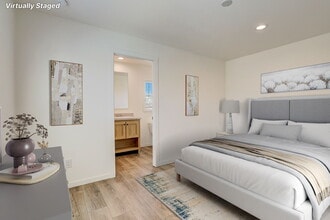 2627 S Lamb Blvd in Las Vegas, NV - Building Photo - Building Photo