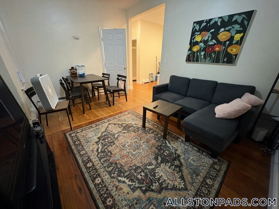 15 Linden St in Boston, MA - Building Photo