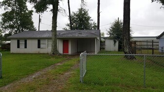 58 Happy Home Dr in Orange, TX - Building Photo