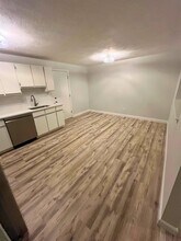 12 Strawberry Bank Rd in Nashua, NH - Building Photo - Building Photo