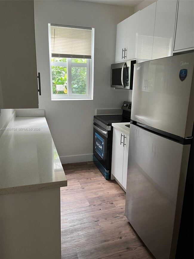 321 SW 9th Ave in Miami, FL - Building Photo - Building Photo