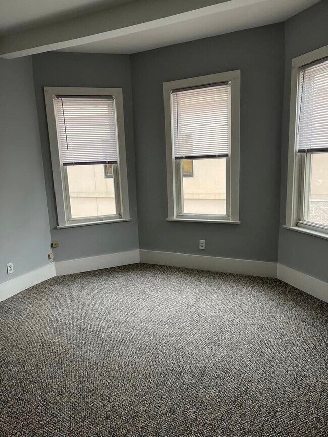530 N Broad St, Unit Apt. B photo'