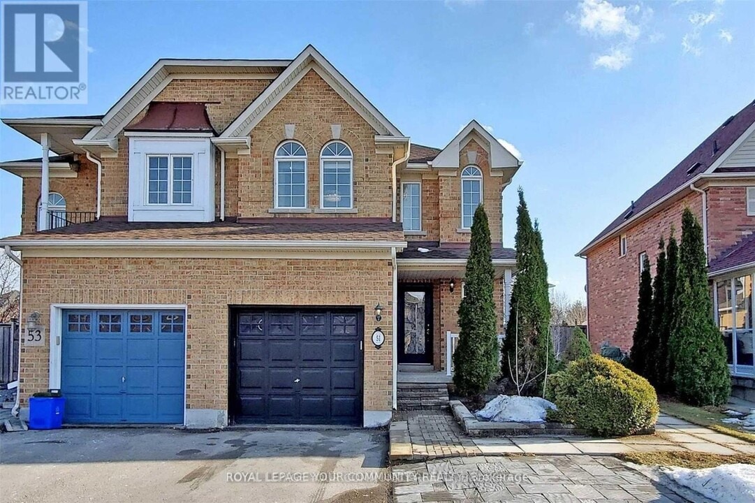 51 Long Point Dr in Richmond Hill, ON - Building Photo