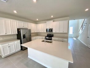 4630 Prairie Creek St in Oakland, FL - Building Photo - Building Photo