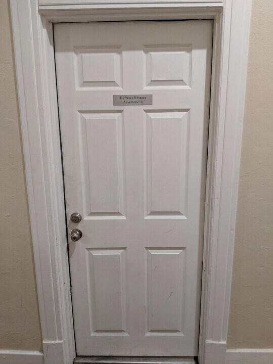 319 W B St in Russellville, AR - Building Photo