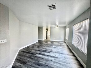 10171 Arlington Abby St in Las Vegas, NV - Building Photo - Building Photo